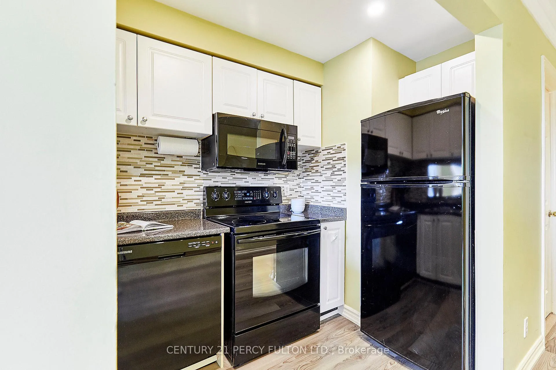 Photo 10 of Unit 201, 191 Lake Driveway, Ajax, South West — HOMEH