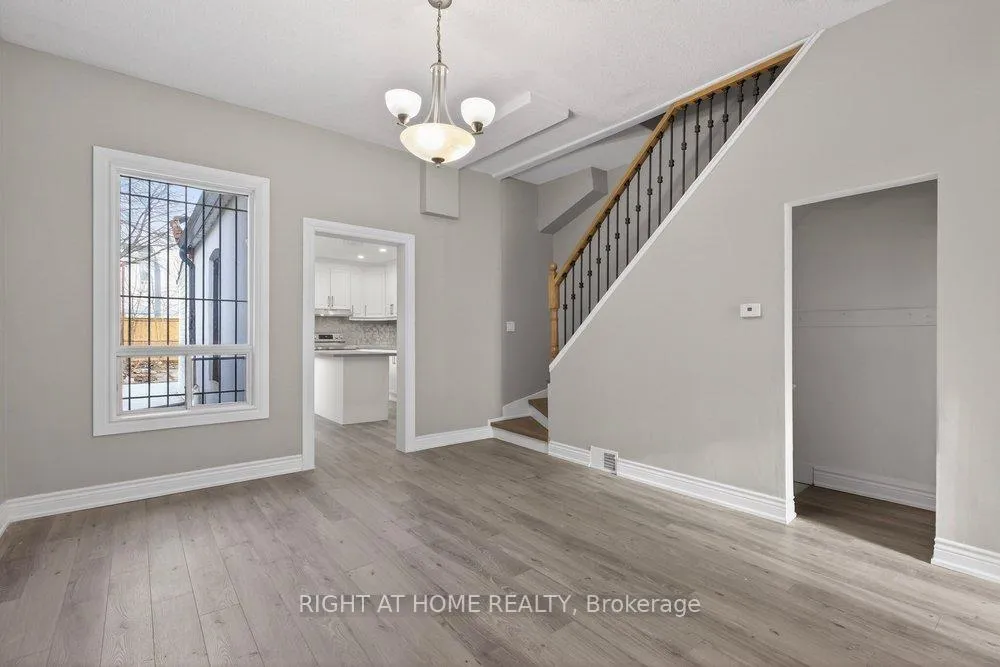 Photo 10 of 141 Ray Street N, Hamilton, Strathcona — HOMEH