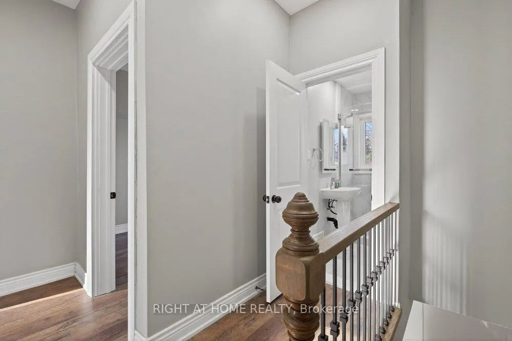 Photo 19 of 141 Ray Street N, Hamilton, Strathcona — HOMEH