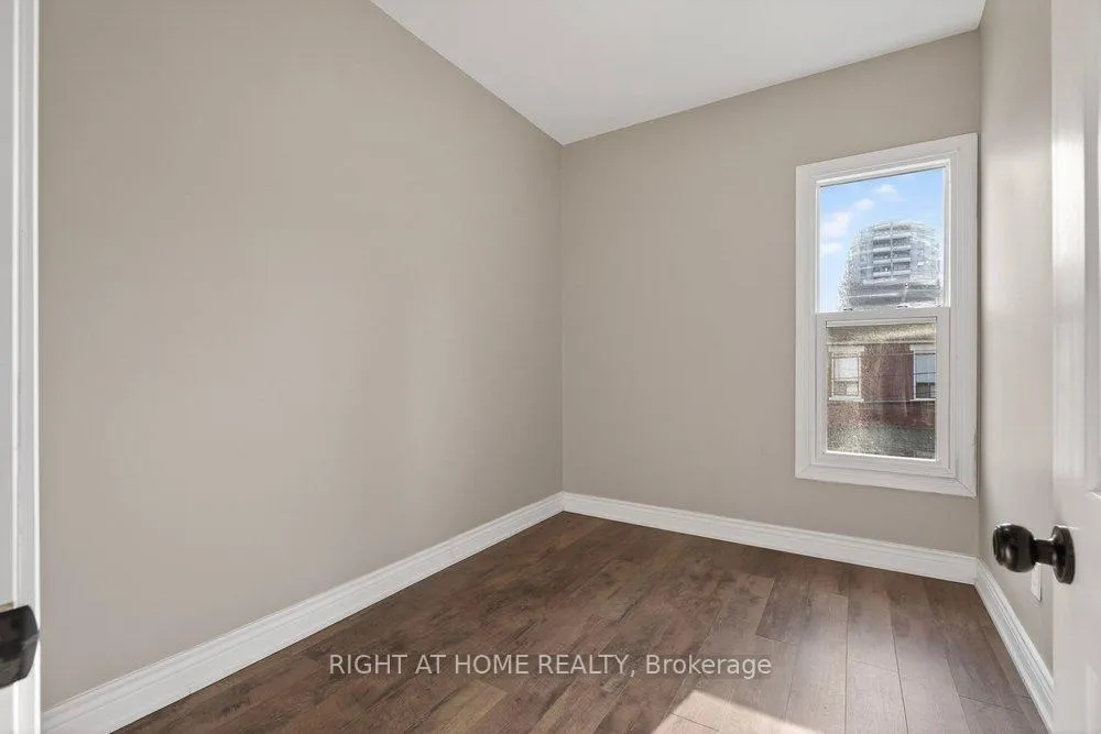Photo 24 of 141 Ray Street N, Hamilton, Strathcona — HOMEH