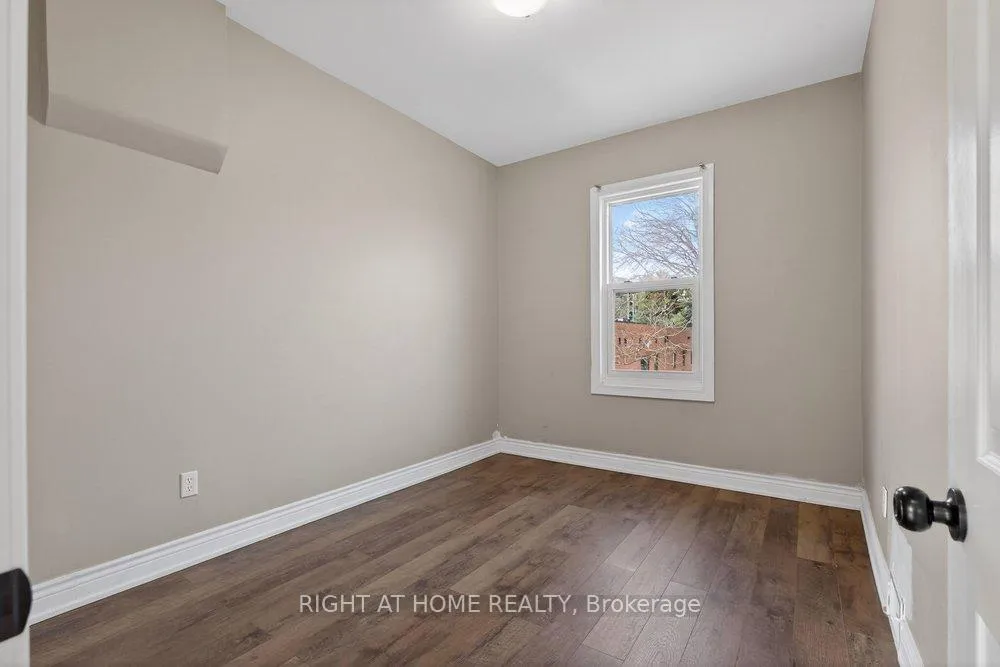 Photo 26 of 141 Ray Street N, Hamilton, Strathcona — HOMEH