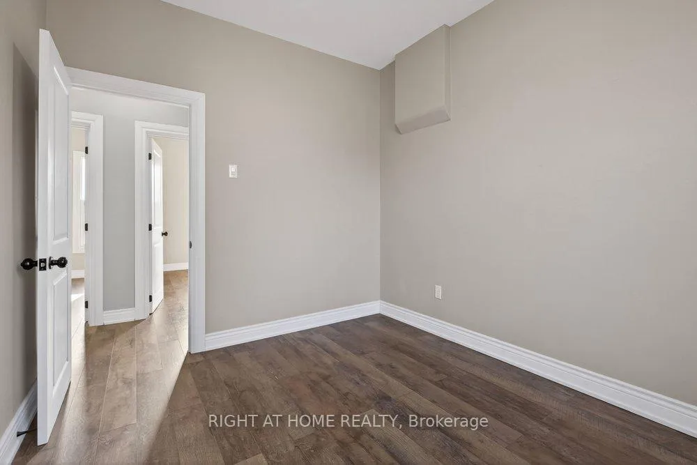 Photo 27 of 141 Ray Street N, Hamilton, Strathcona — HOMEH