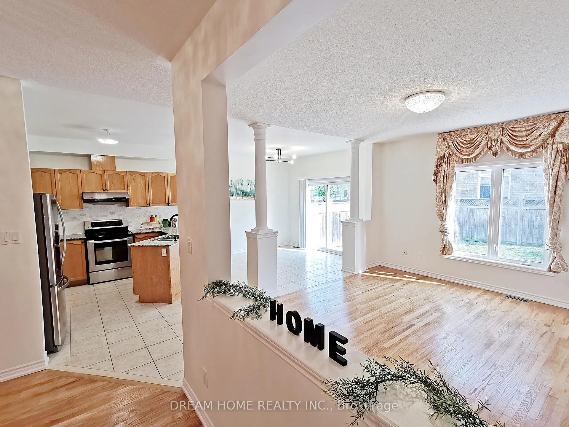 Photo 8 of 269 Helen Avenue, Markham, Village Green-South Unionville — HOMEH