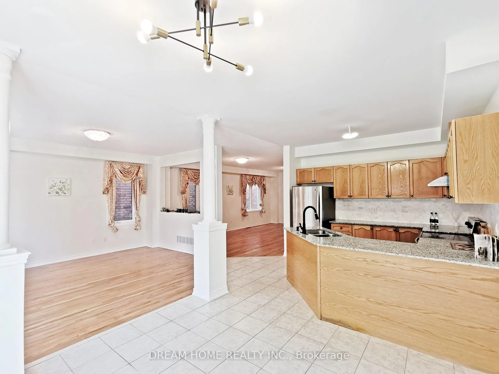 Photo 9 of 269 Helen Avenue, Markham, Village Green-South Unionville — HOMEH