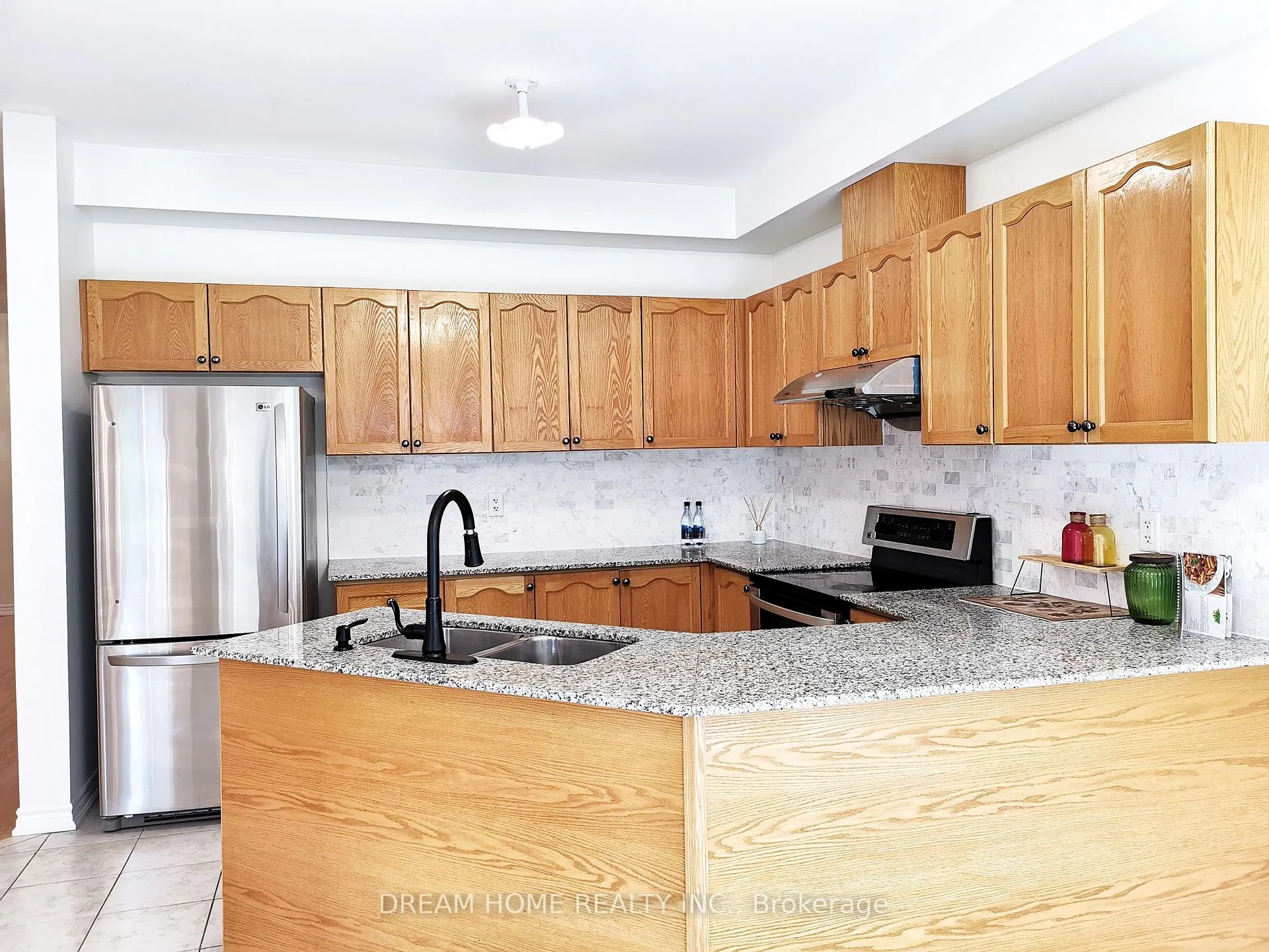 Photo 13 of 269 Helen Avenue, Markham, Village Green-South Unionville — HOMEH