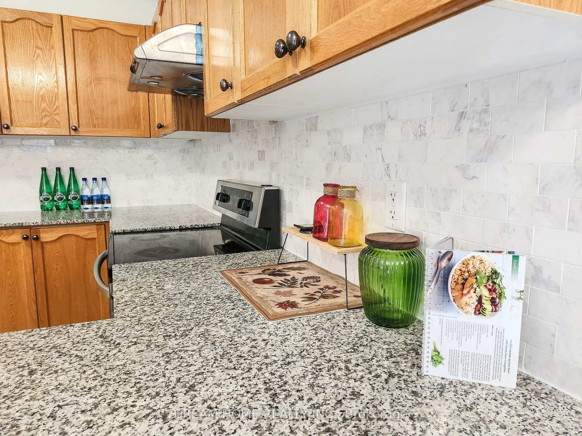 Photo 14 of 269 Helen Avenue, Markham, Village Green-South Unionville — HOMEH