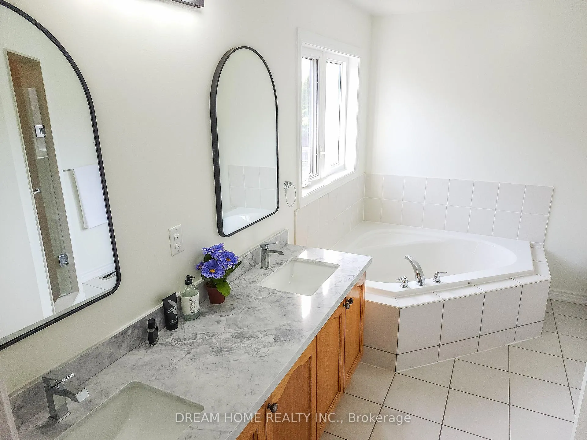 Photo 15 of 269 Helen Avenue, Markham, Village Green-South Unionville — HOMEH