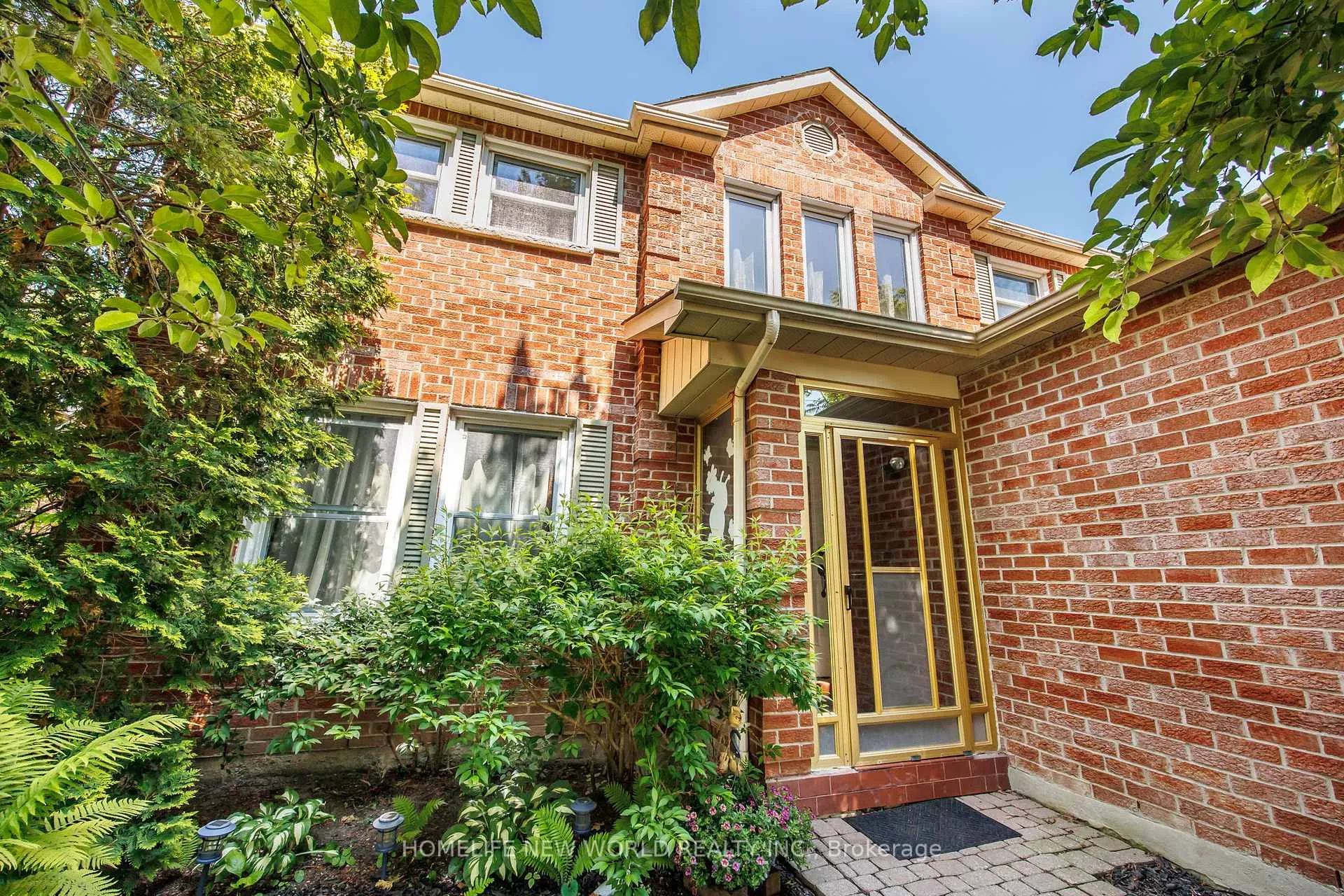 Photo 2 of 158 Murray Drive, Aurora, Aurora Highlands — HOMEH