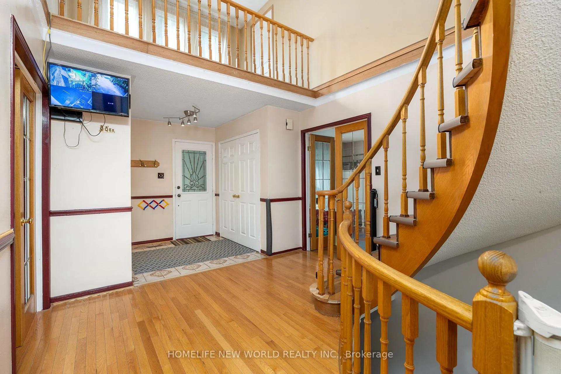 Photo 13 of 158 Murray Drive, Aurora, Aurora Highlands — HOMEH