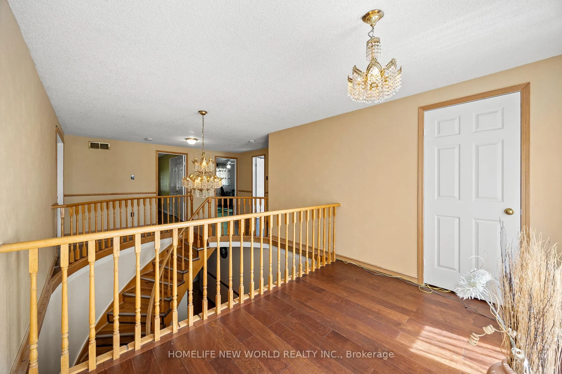 Photo 24 of 158 Murray Drive, Aurora, Aurora Highlands — HOMEH
