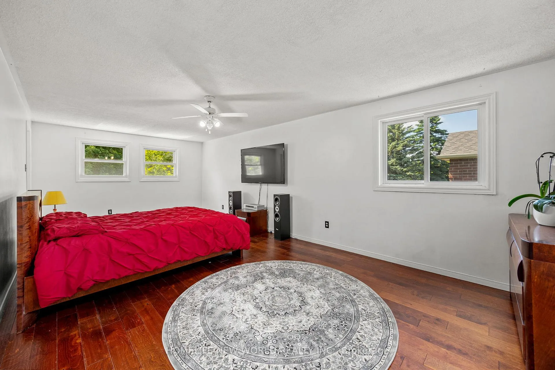 Photo 25 of 158 Murray Drive, Aurora, Aurora Highlands — HOMEH