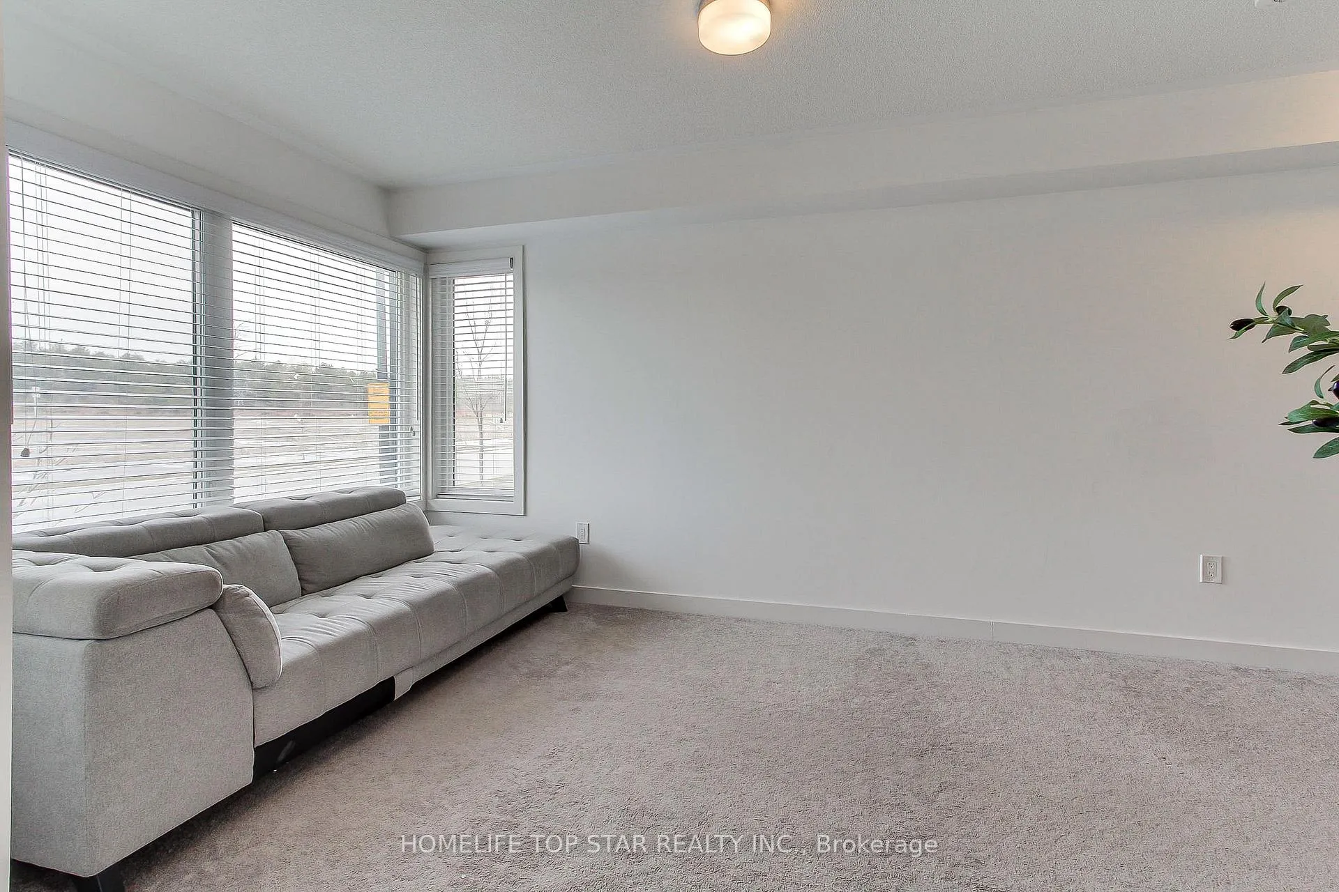 Photo 5 of 2646 Castlegate Crossing Drive, Pickering, Duffin Heights — HOMEH