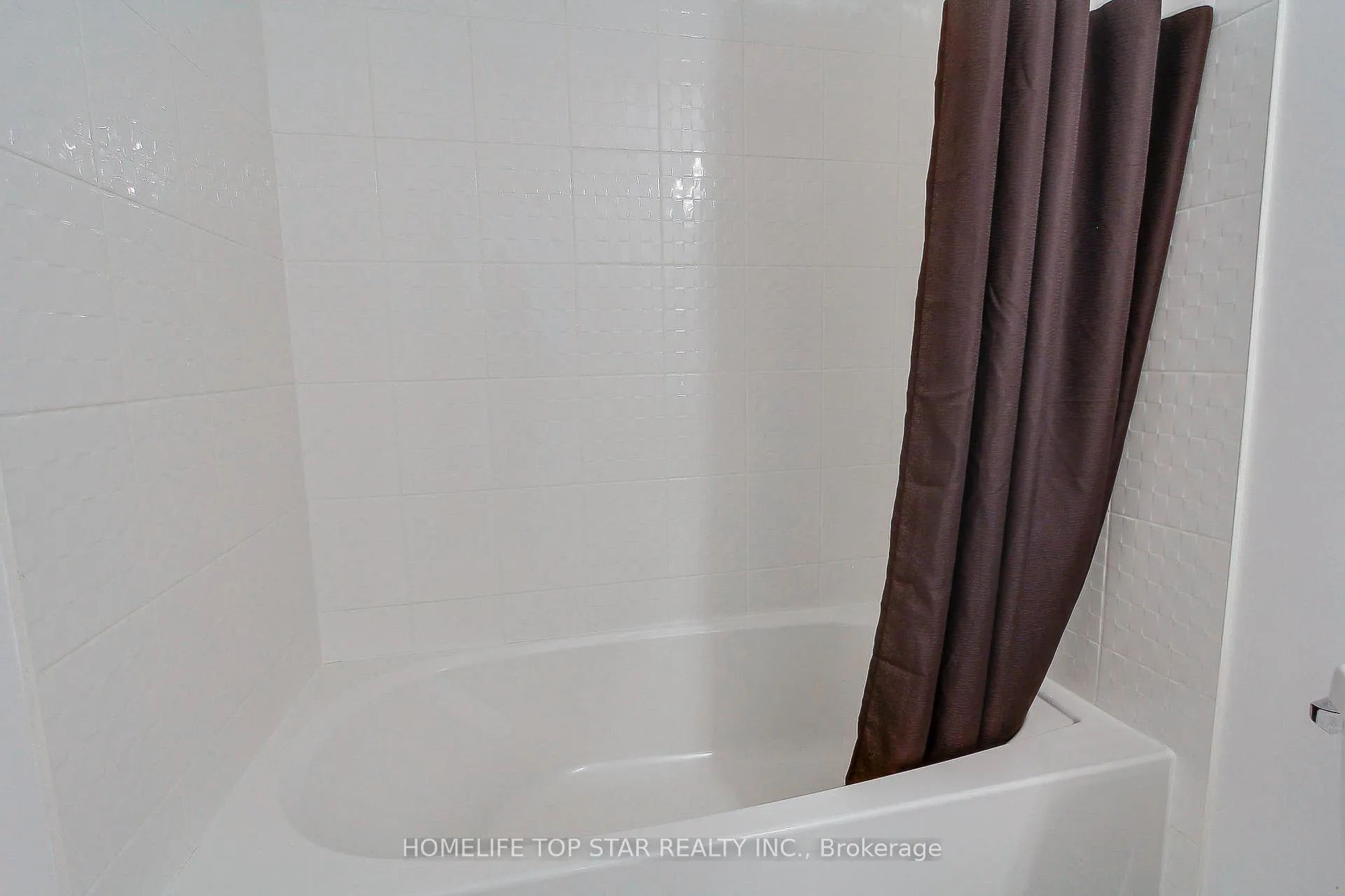 Photo 40 of 2646 Castlegate Crossing Drive, Pickering, Duffin Heights — HOMEH