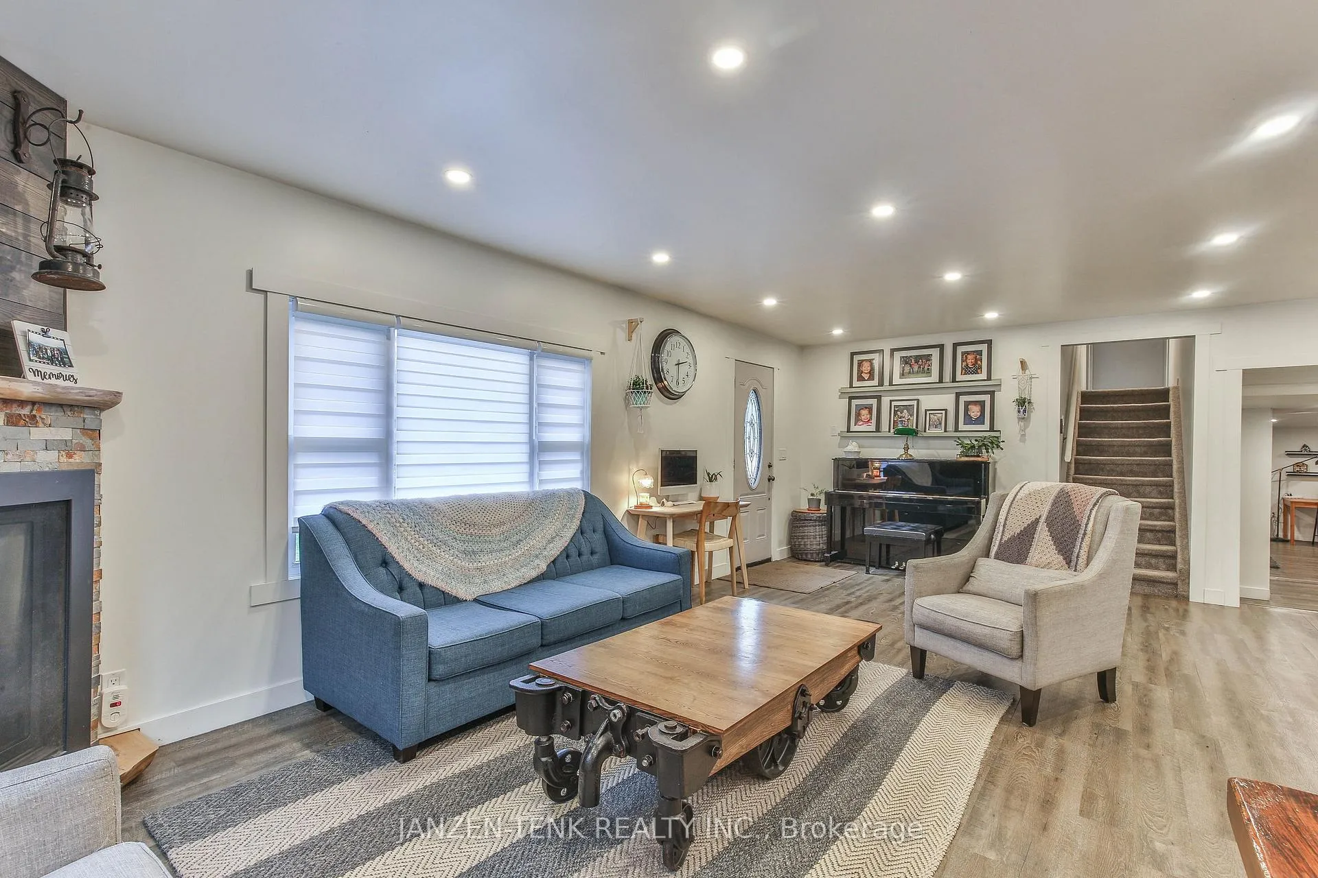 Photo 8 of 9114 Rogers Road, Malahide, Rural Malahide — HOMEH