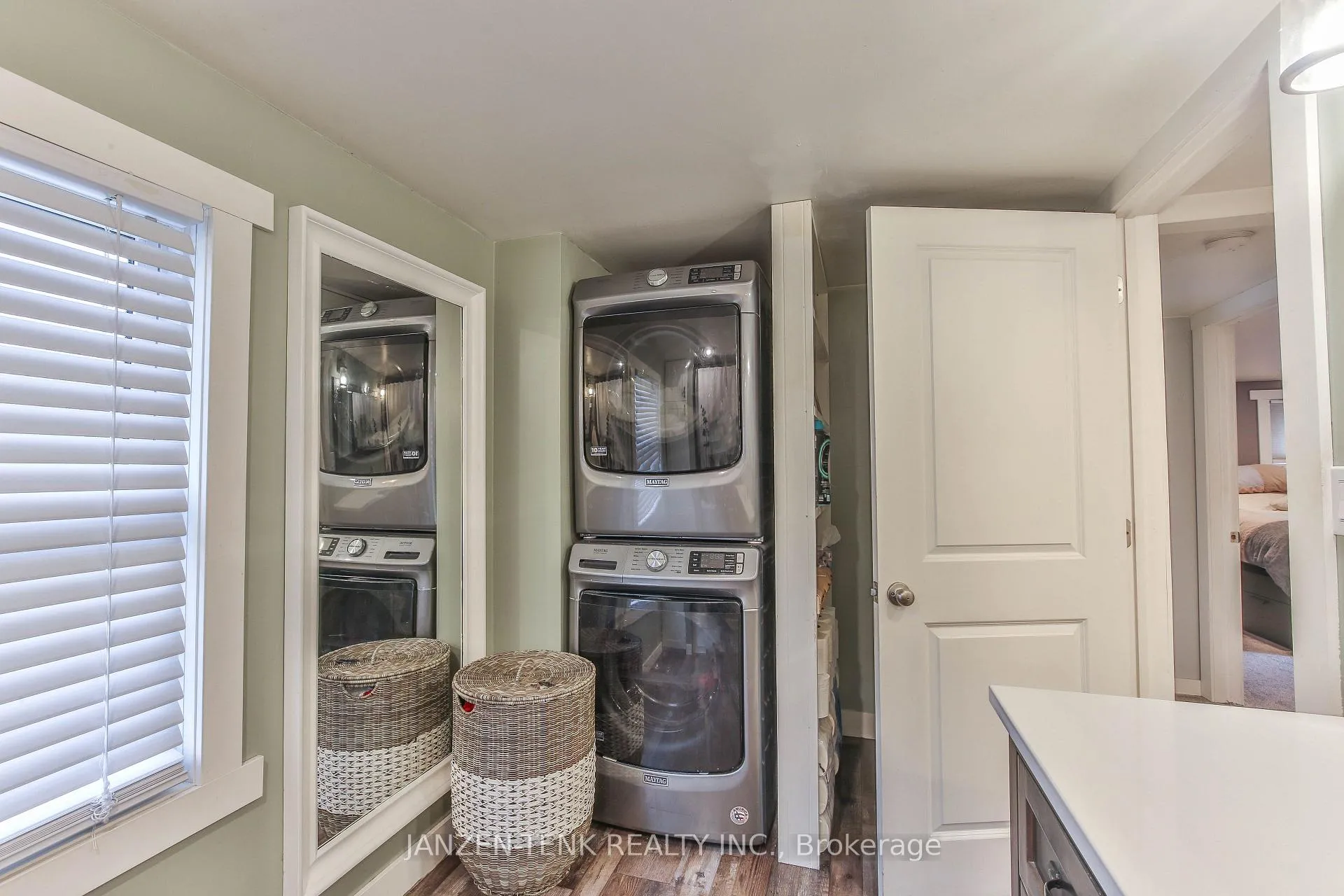 Photo 27 of 9114 Rogers Road, Malahide, Rural Malahide — HOMEH