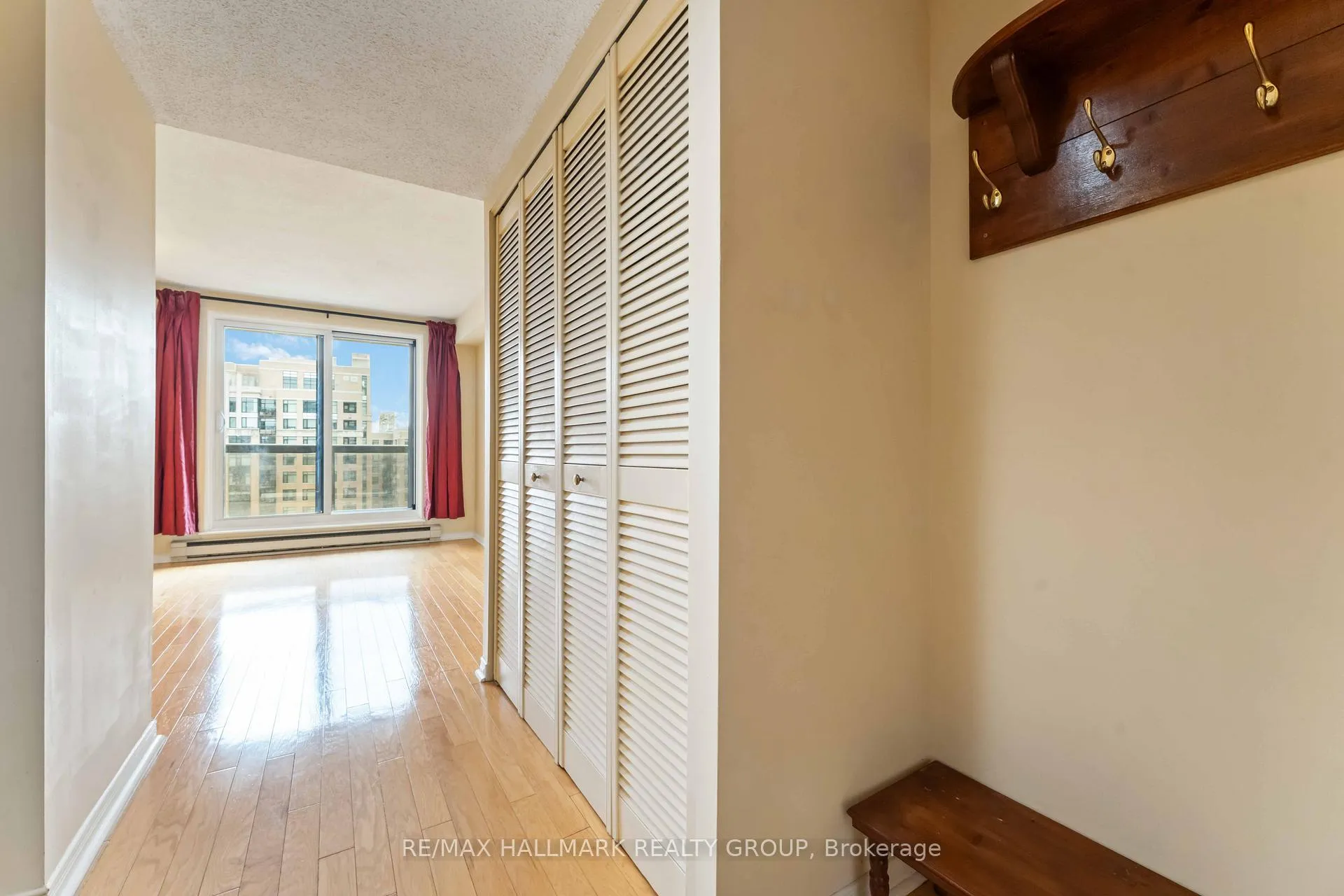 Photo 6 of Unit 1804, 199 Kent Street, Ottawa, Ottawa Centre — HOMEH