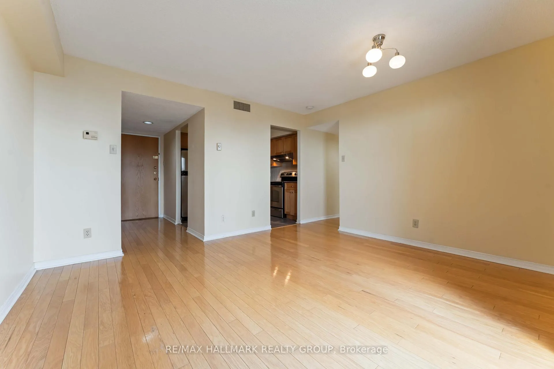 Photo 9 of Unit 1804, 199 Kent Street, Ottawa, Ottawa Centre — HOMEH
