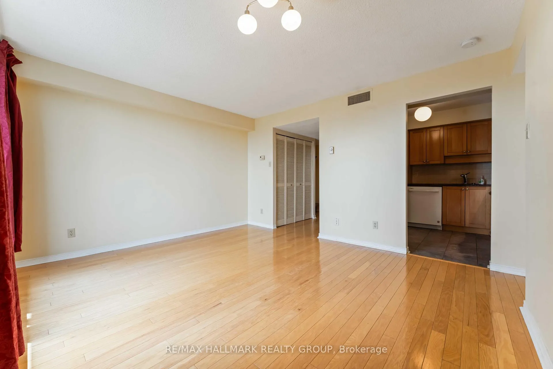 Photo 11 of Unit 1804, 199 Kent Street, Ottawa, Ottawa Centre — HOMEH