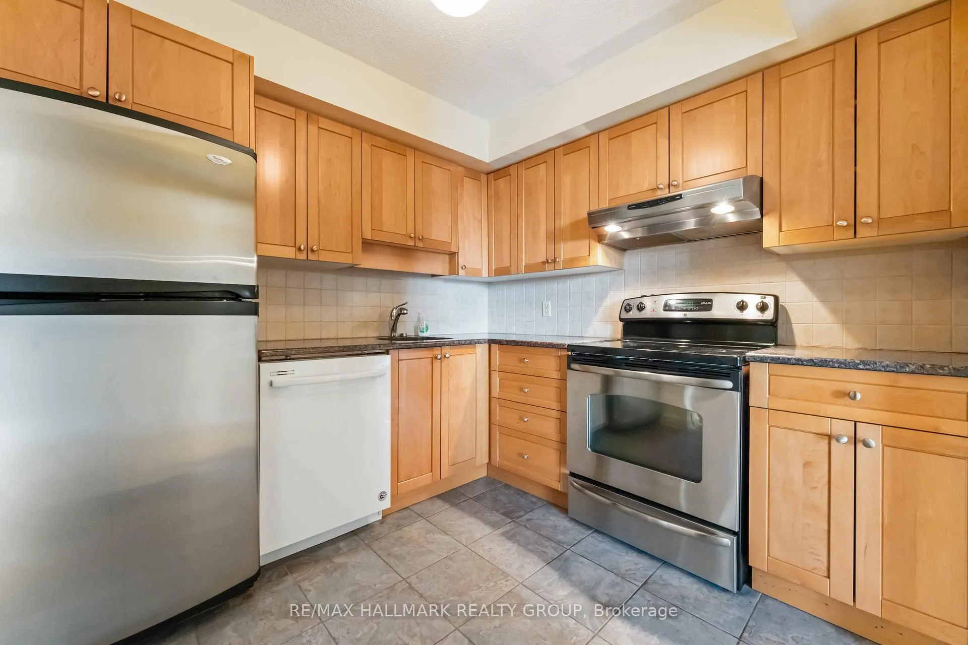 Photo 13 of Unit 1804, 199 Kent Street, Ottawa, Ottawa Centre — HOMEH