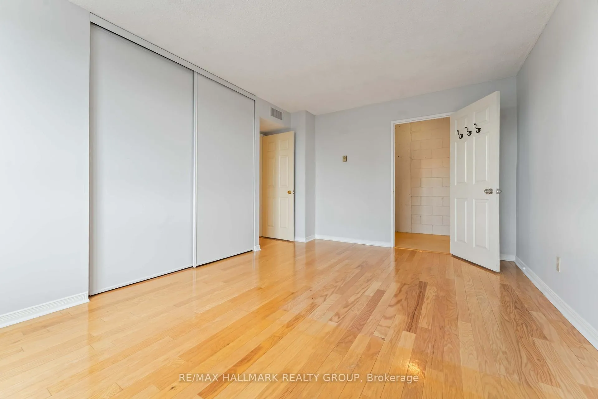 Photo 18 of Unit 1804, 199 Kent Street, Ottawa, Ottawa Centre — HOMEH
