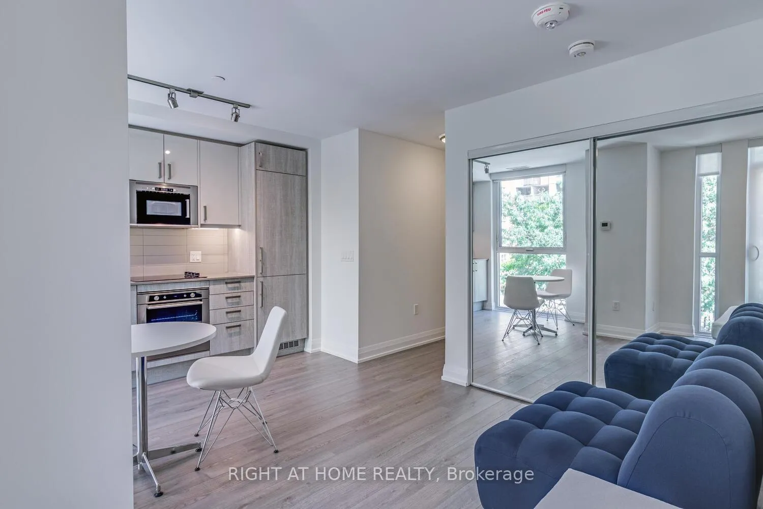 Photo 9 of Unit 310, 77 Mutual Street, Toronto, Church-Yonge Corridor — HOMEH