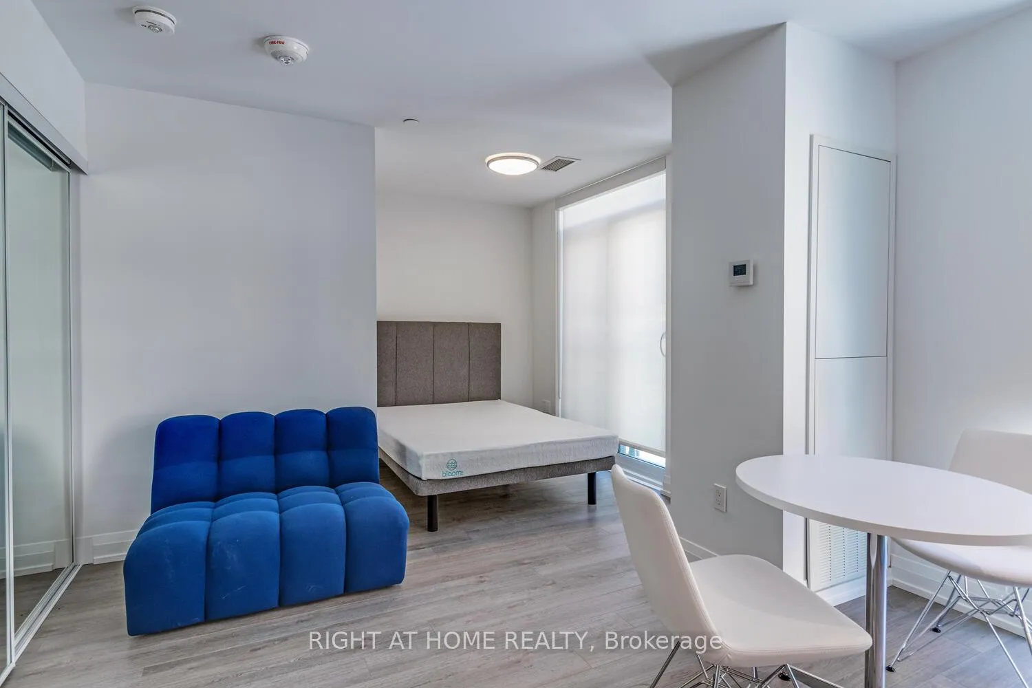 Photo 14 of Unit 310, 77 Mutual Street, Toronto, Church-Yonge Corridor — HOMEH