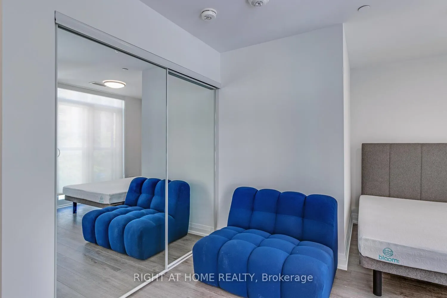 Photo 15 of Unit 310, 77 Mutual Street, Toronto, Church-Yonge Corridor — HOMEH