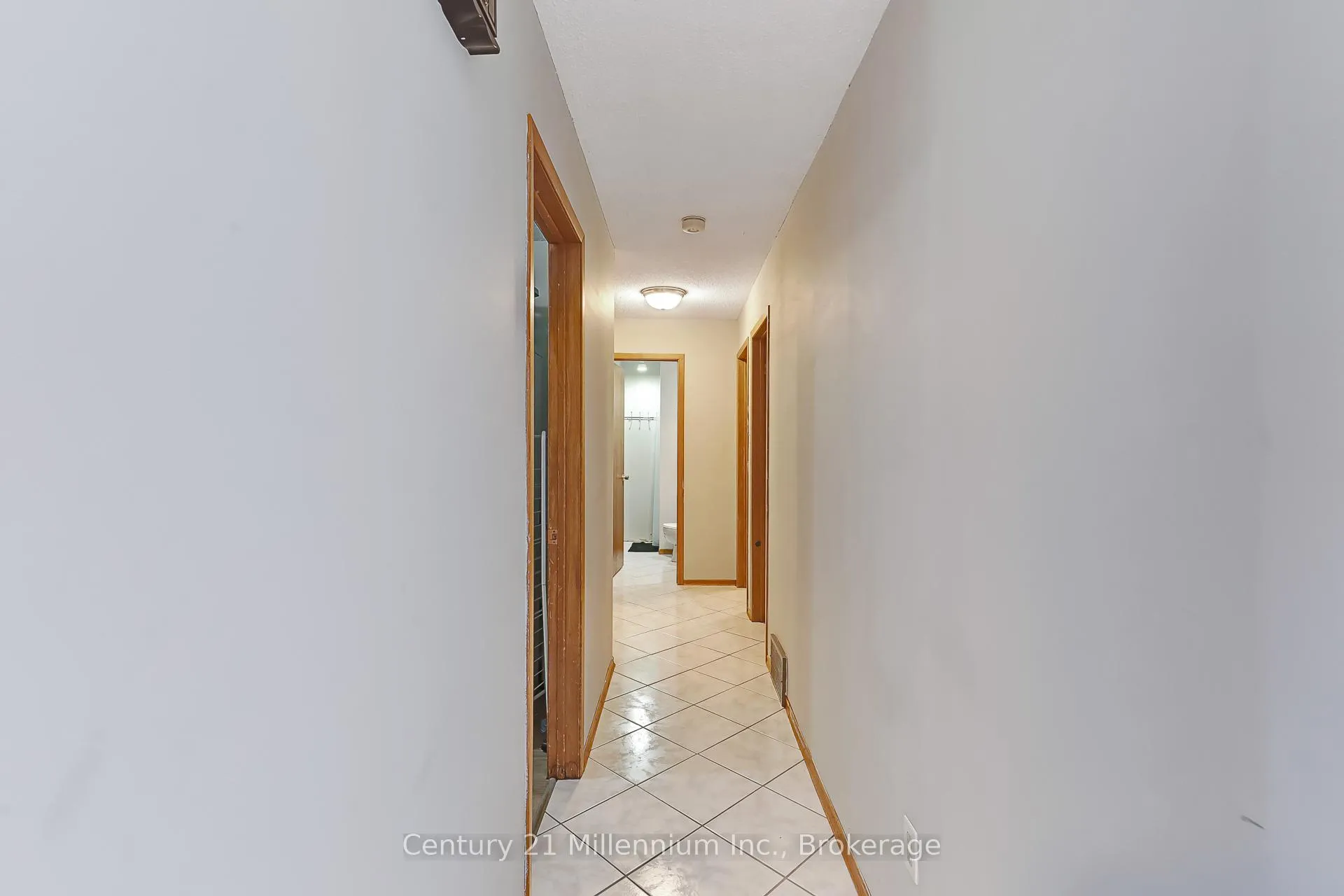 Photo 38 of 213 Jane Street, Clearview, Stayner — HOMEH