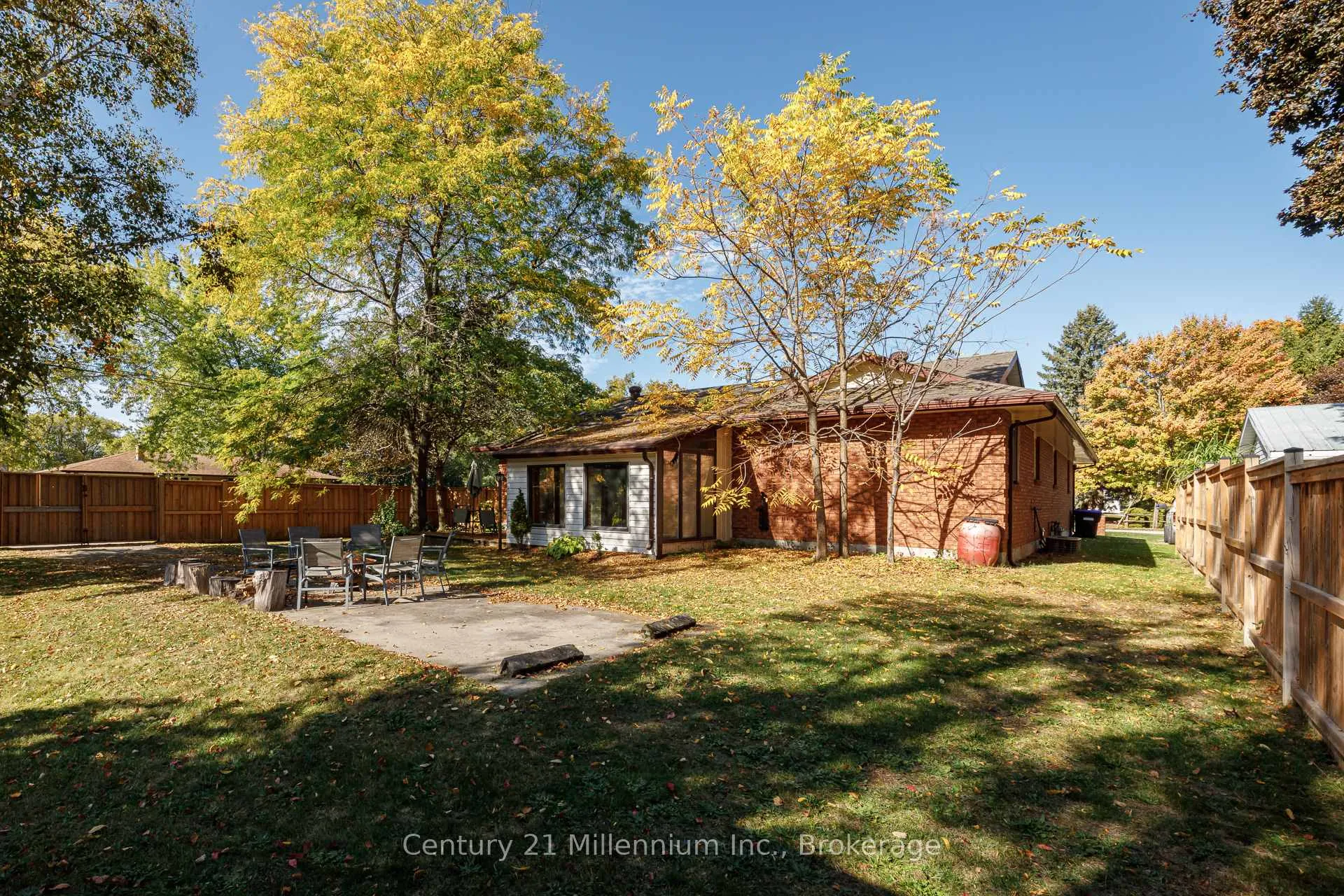 Photo 13 of 213 Jane Street, Clearview, Stayner — HOMEH
