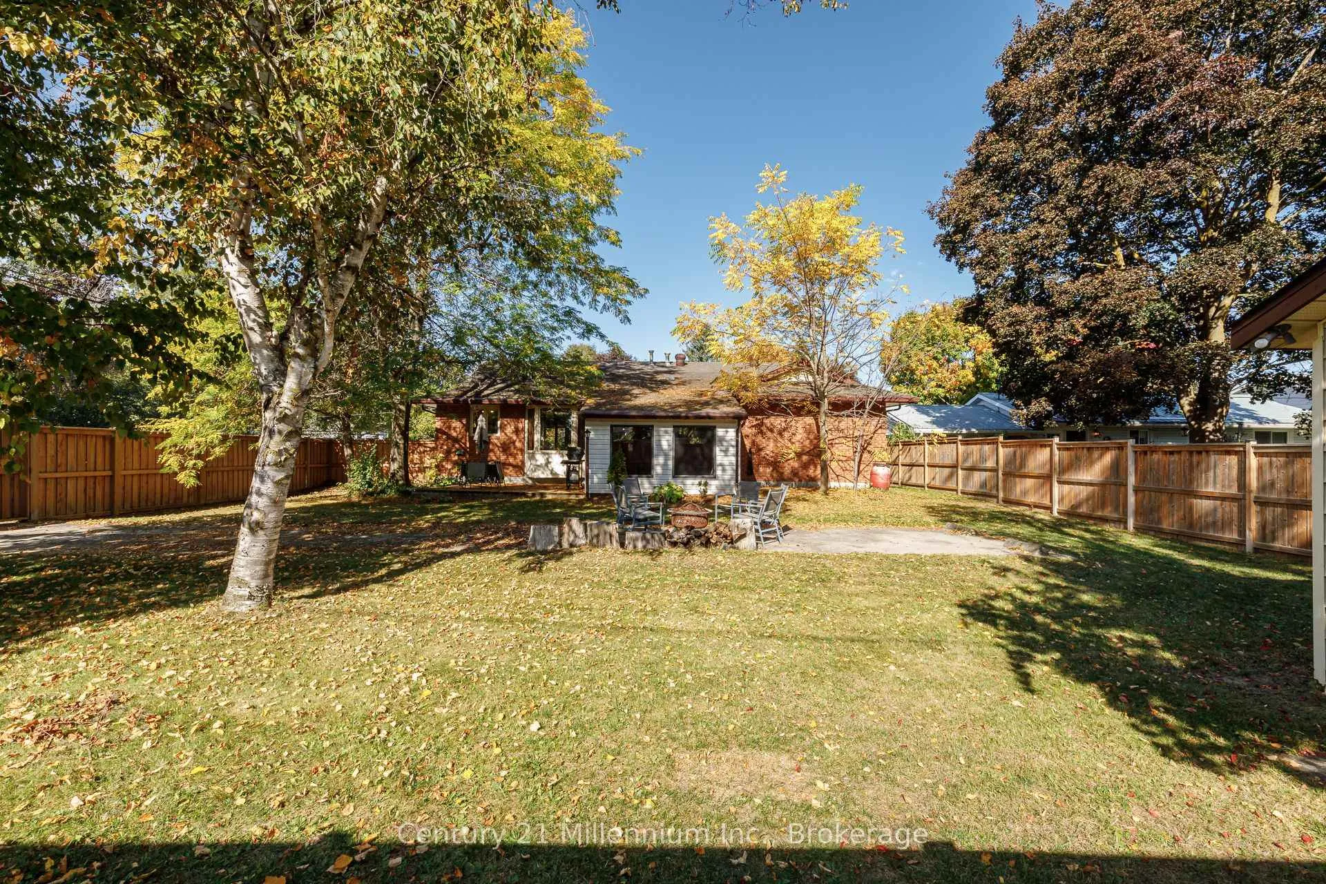 Photo 15 of 213 Jane Street, Clearview, Stayner — HOMEH