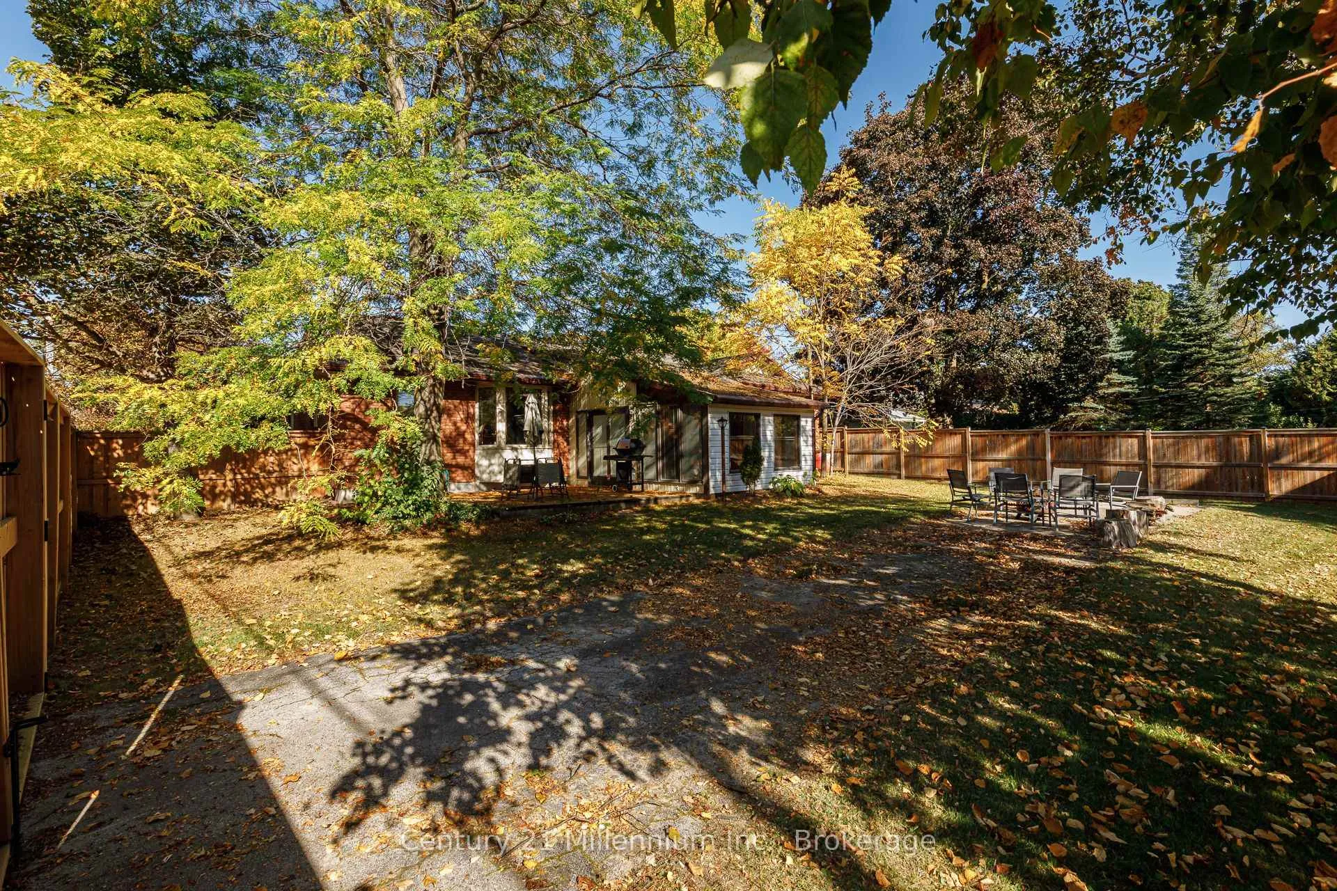 Photo 18 of 213 Jane Street, Clearview, Stayner — HOMEH