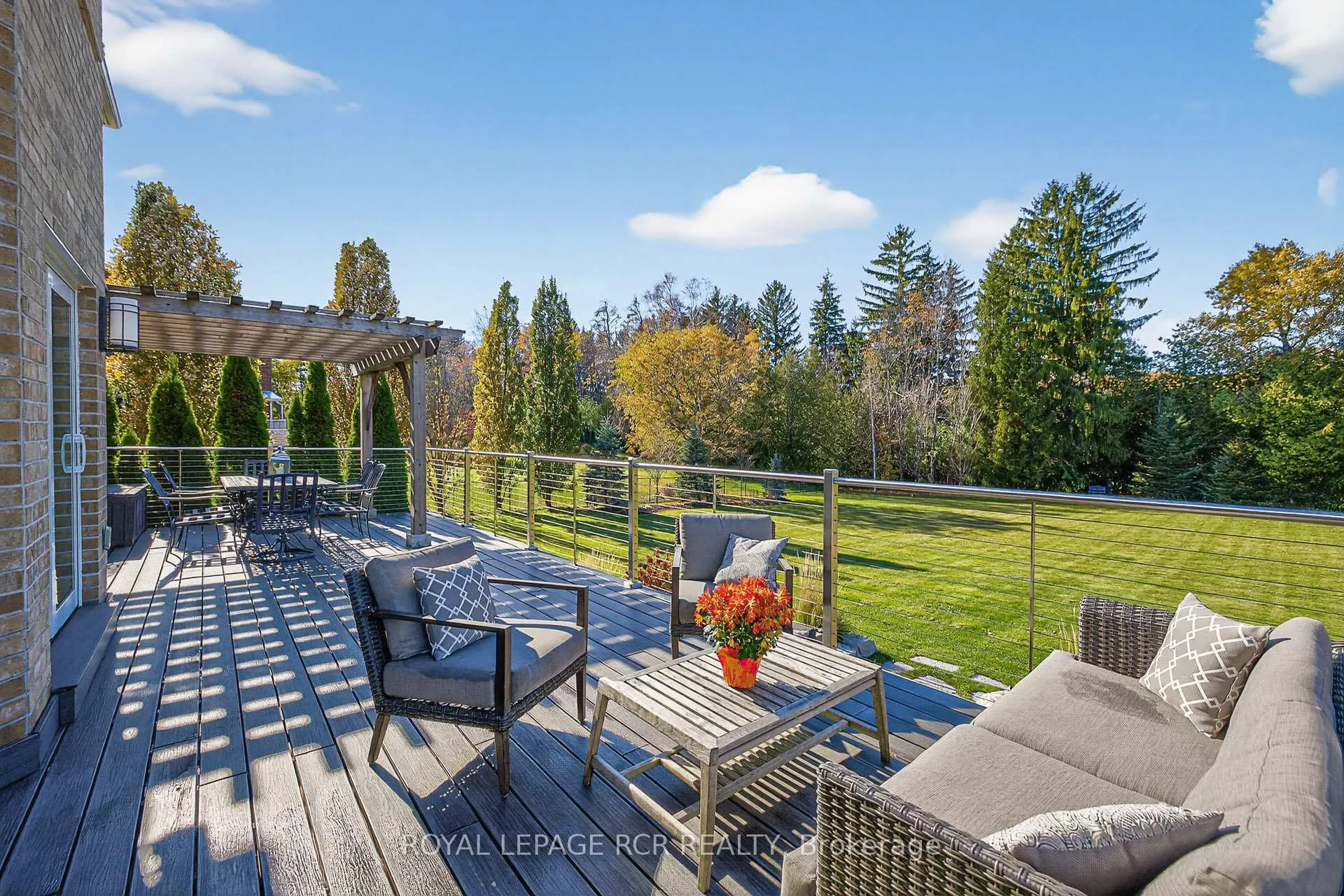 Photo 37 of 40 Campbell Drive, Uxbridge — HOMEH