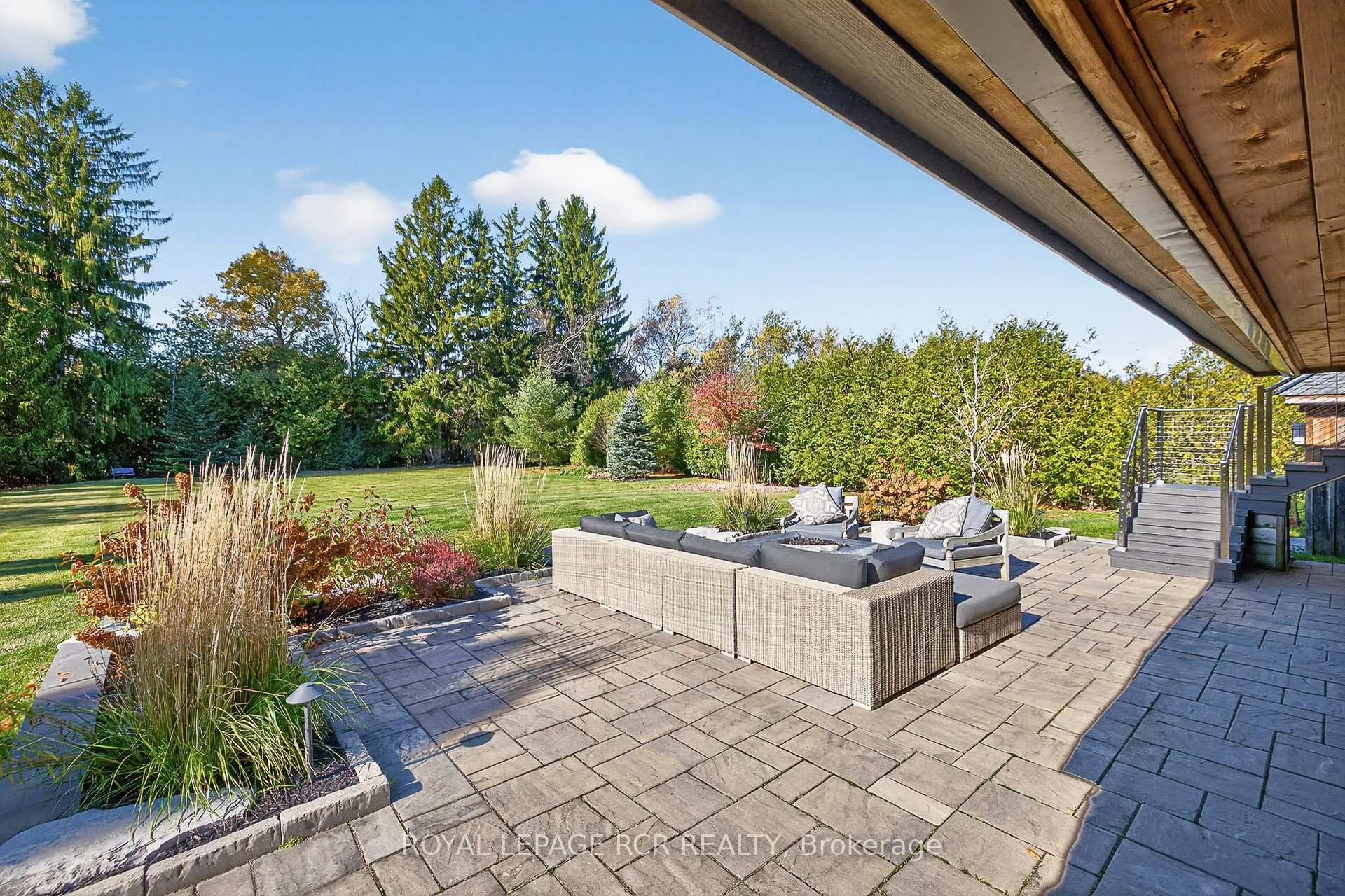 Photo 39 of 40 Campbell Drive, Uxbridge — HOMEH
