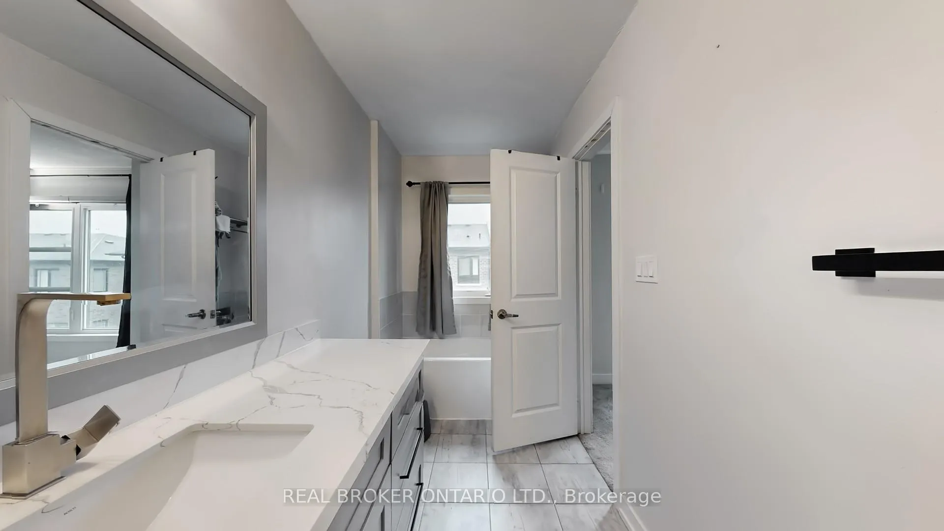 Photo 19 of 2508 Castlegate Crossing, Pickering, Duffin Heights — HOMEH