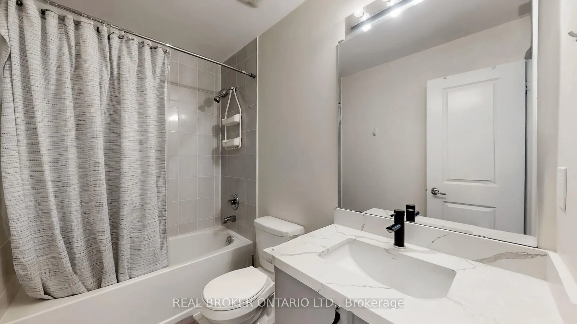 Photo 23 of 2508 Castlegate Crossing, Pickering, Duffin Heights — HOMEH