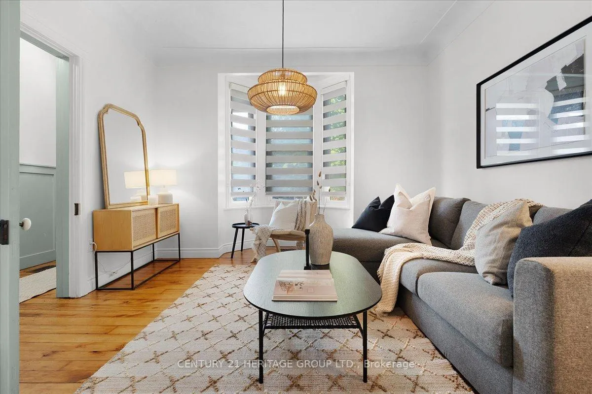 Photo 3 of 40 Emerald Street N, Hamilton, Landsdale — HOMEH