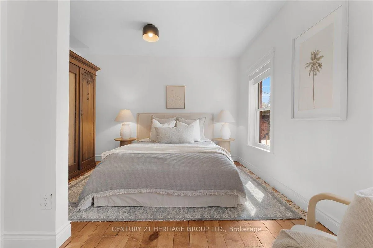Photo 21 of 40 Emerald Street N, Hamilton, Landsdale — HOMEH