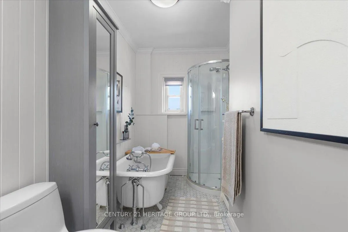 Photo 27 of 40 Emerald Street N, Hamilton, Landsdale — HOMEH