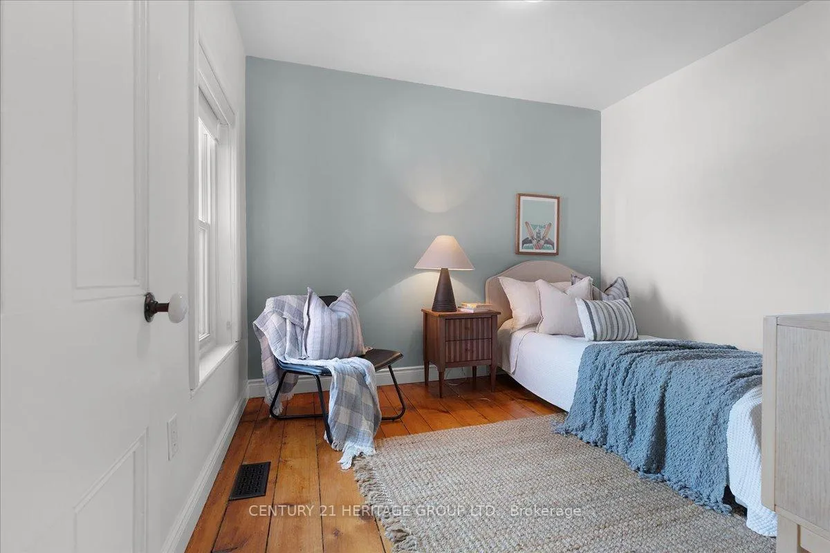 Photo 30 of 40 Emerald Street N, Hamilton, Landsdale — HOMEH