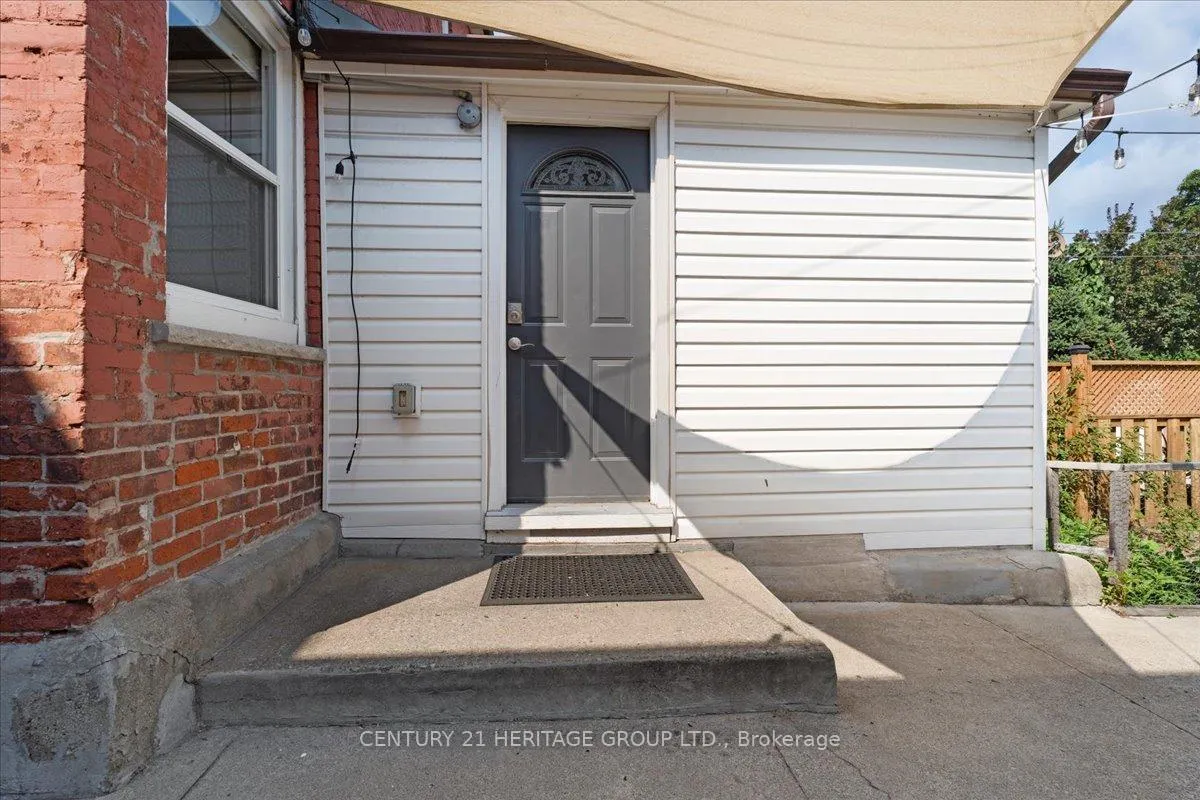Photo 35 of 40 Emerald Street N, Hamilton, Landsdale — HOMEH
