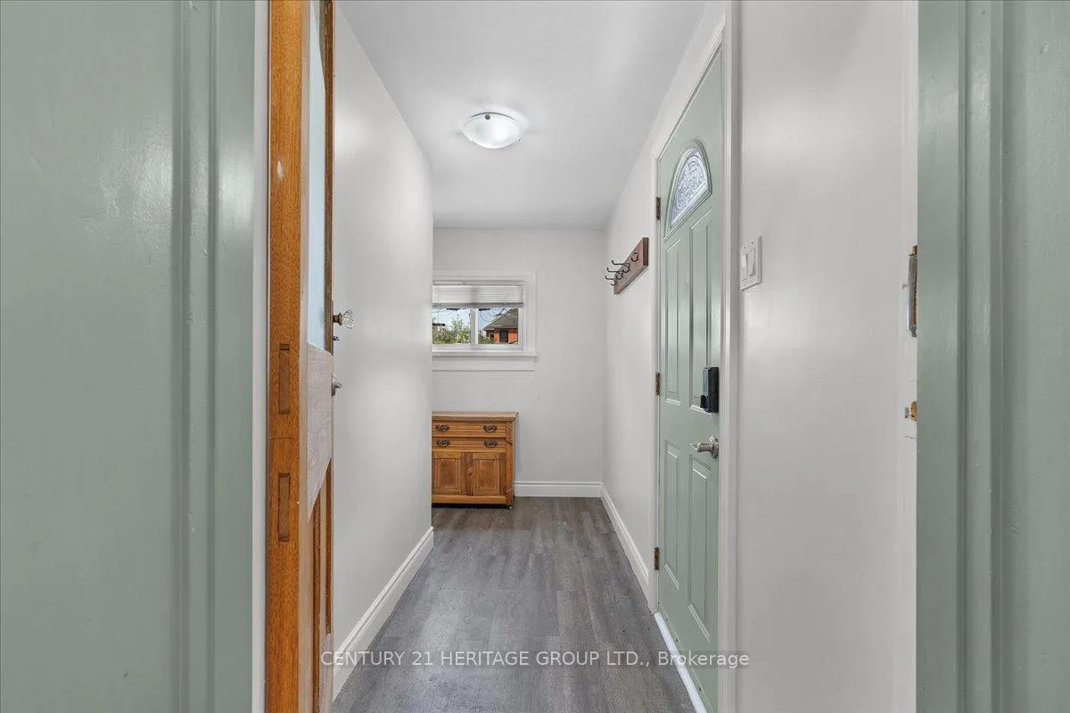 Photo 36 of 40 Emerald Street N, Hamilton, Landsdale — HOMEH