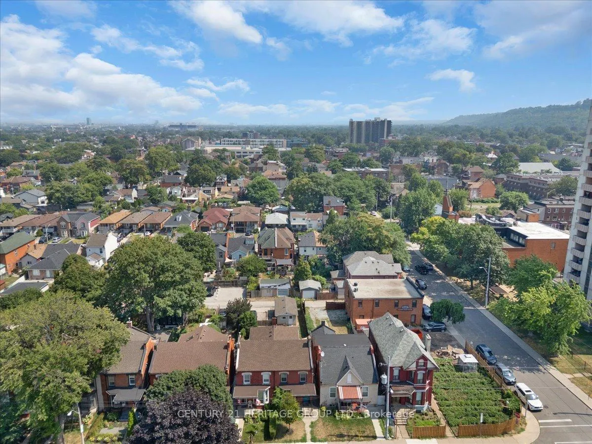 Photo 46 of 40 Emerald Street N, Hamilton, Landsdale — HOMEH