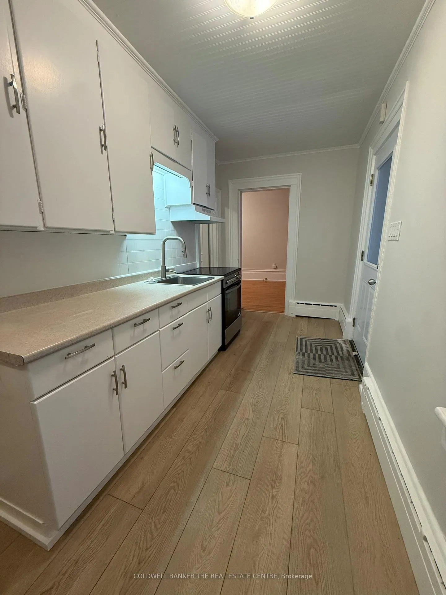 Photo 5 of Unit Main, 59A Wellington Street E, Aurora, Aurora Village — HOMEH