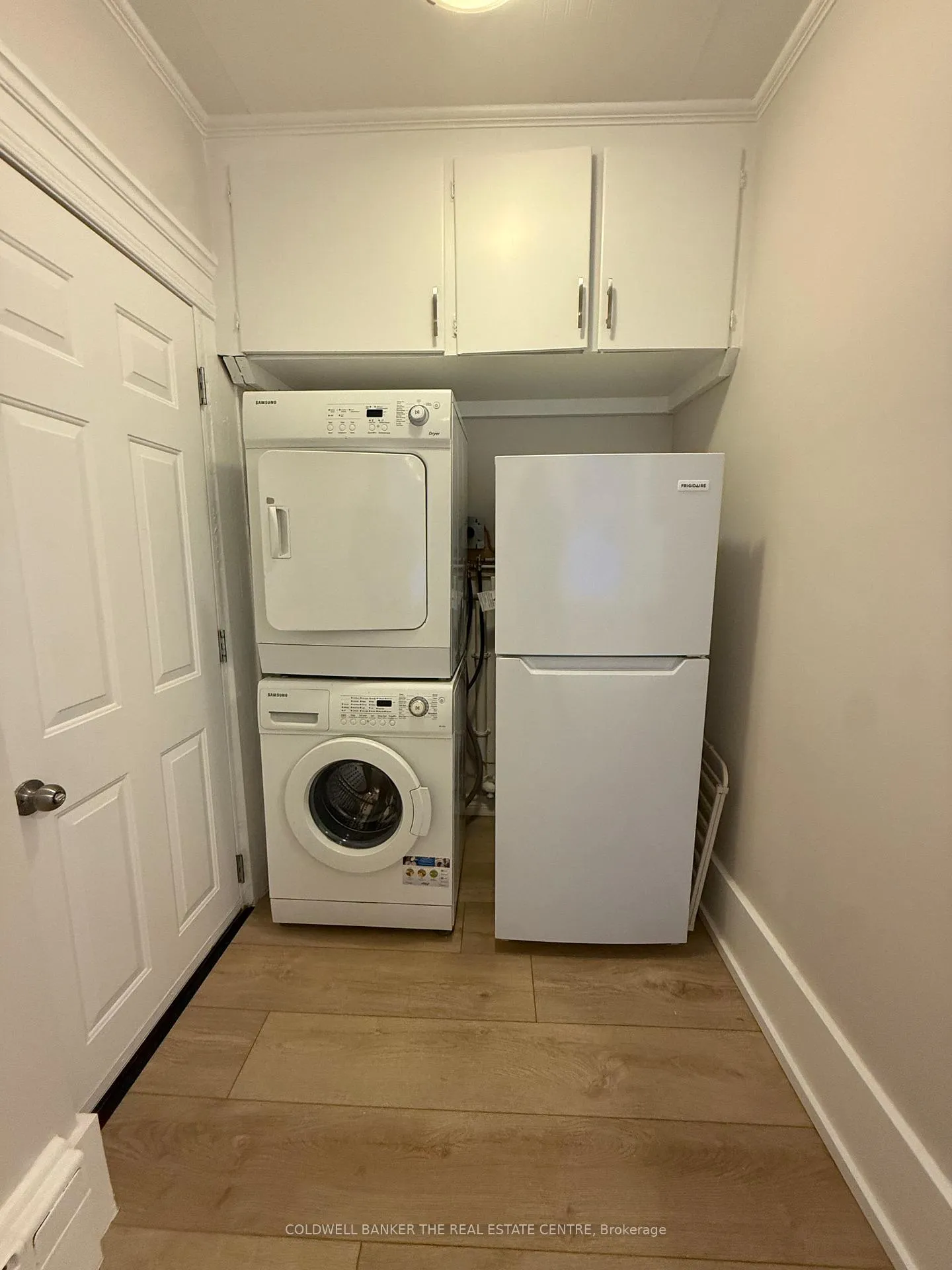 Photo 6 of Unit Main, 59A Wellington Street E, Aurora, Aurora Village — HOMEH