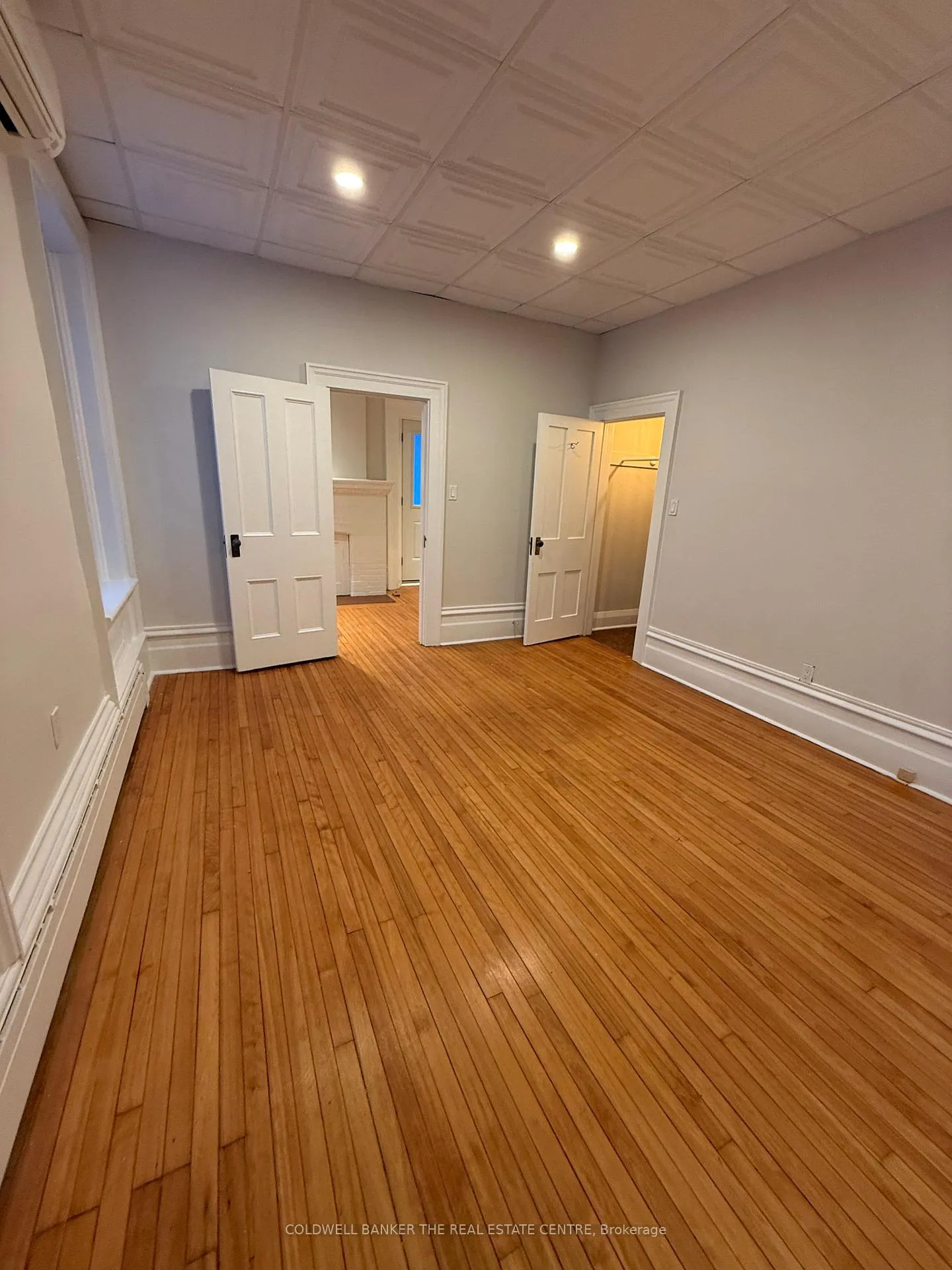 Photo 11 of Unit Main, 59A Wellington Street E, Aurora, Aurora Village — HOMEH
