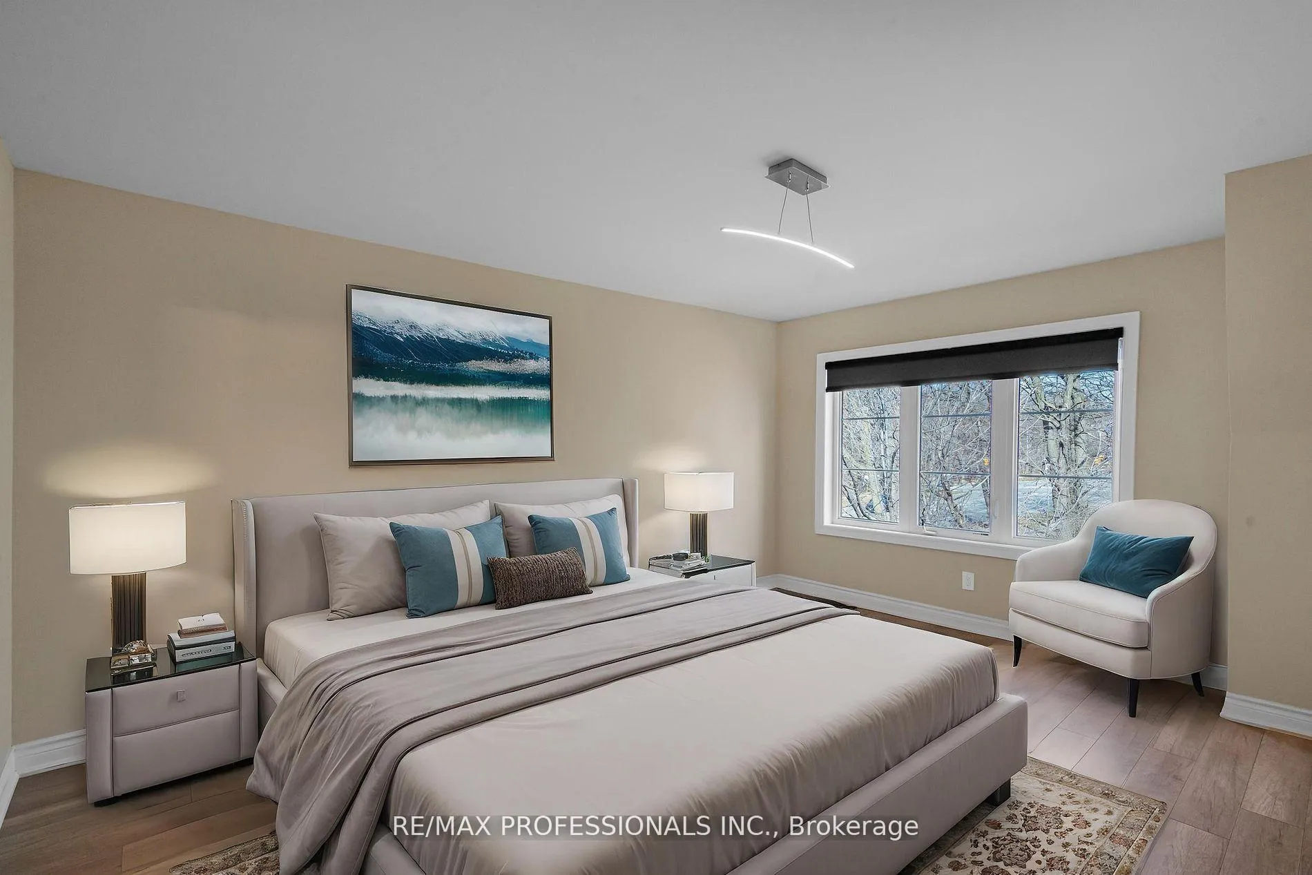 Photo 10 of 74 Dryden Way, Etobicoke, Willowridge-Martingrove-Richview — HOMEH
