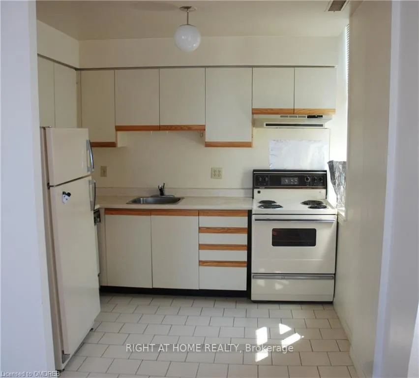 Photo 6 of Unit 1406, 36 James Street S, Hamilton, Central — HOMEH