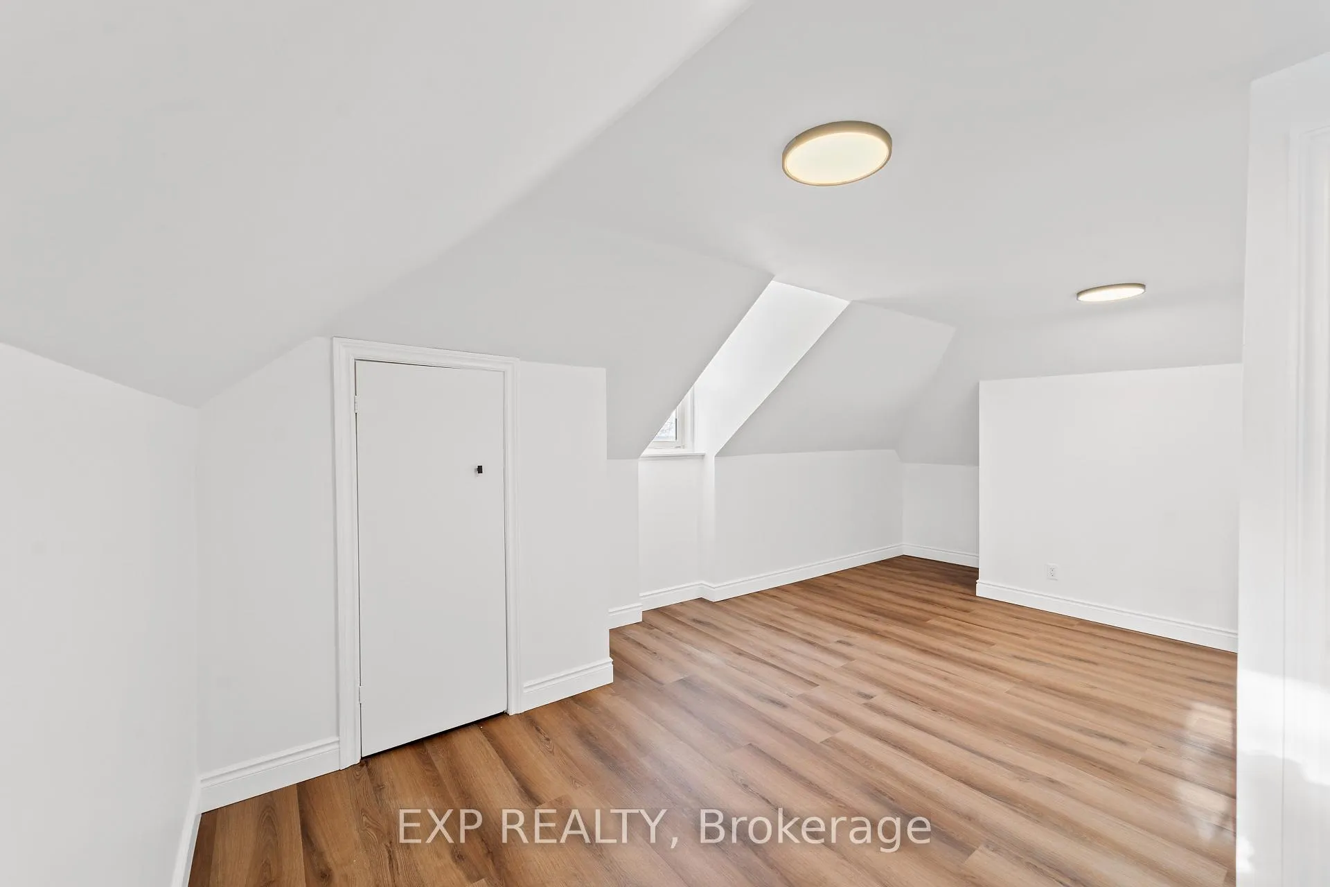 Photo 11 of Unit Unit A, 81 St Charles Street, Belleville, Belleville Ward — HOMEH