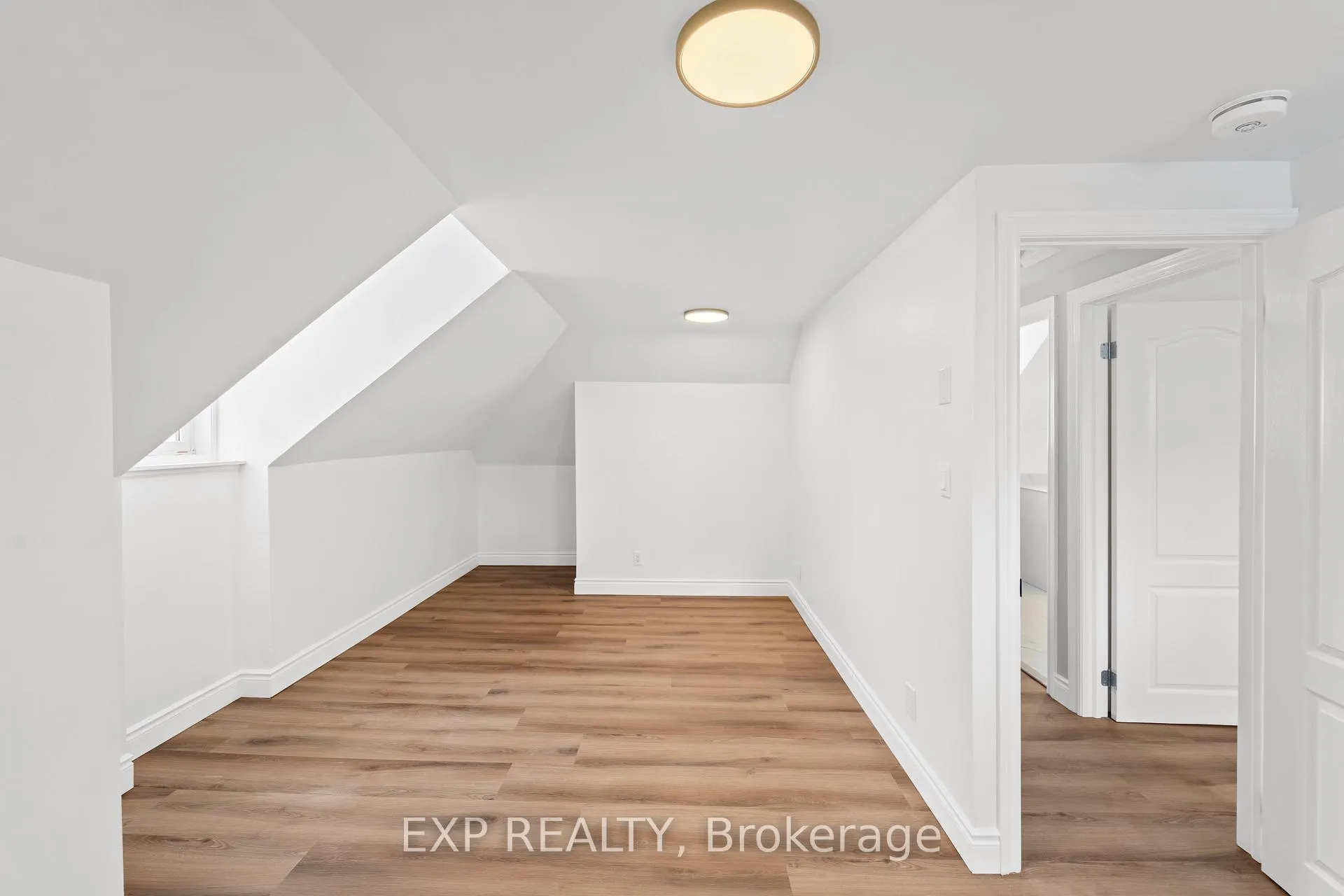 Photo 12 of Unit Unit A, 81 St Charles Street, Belleville, Belleville Ward — HOMEH