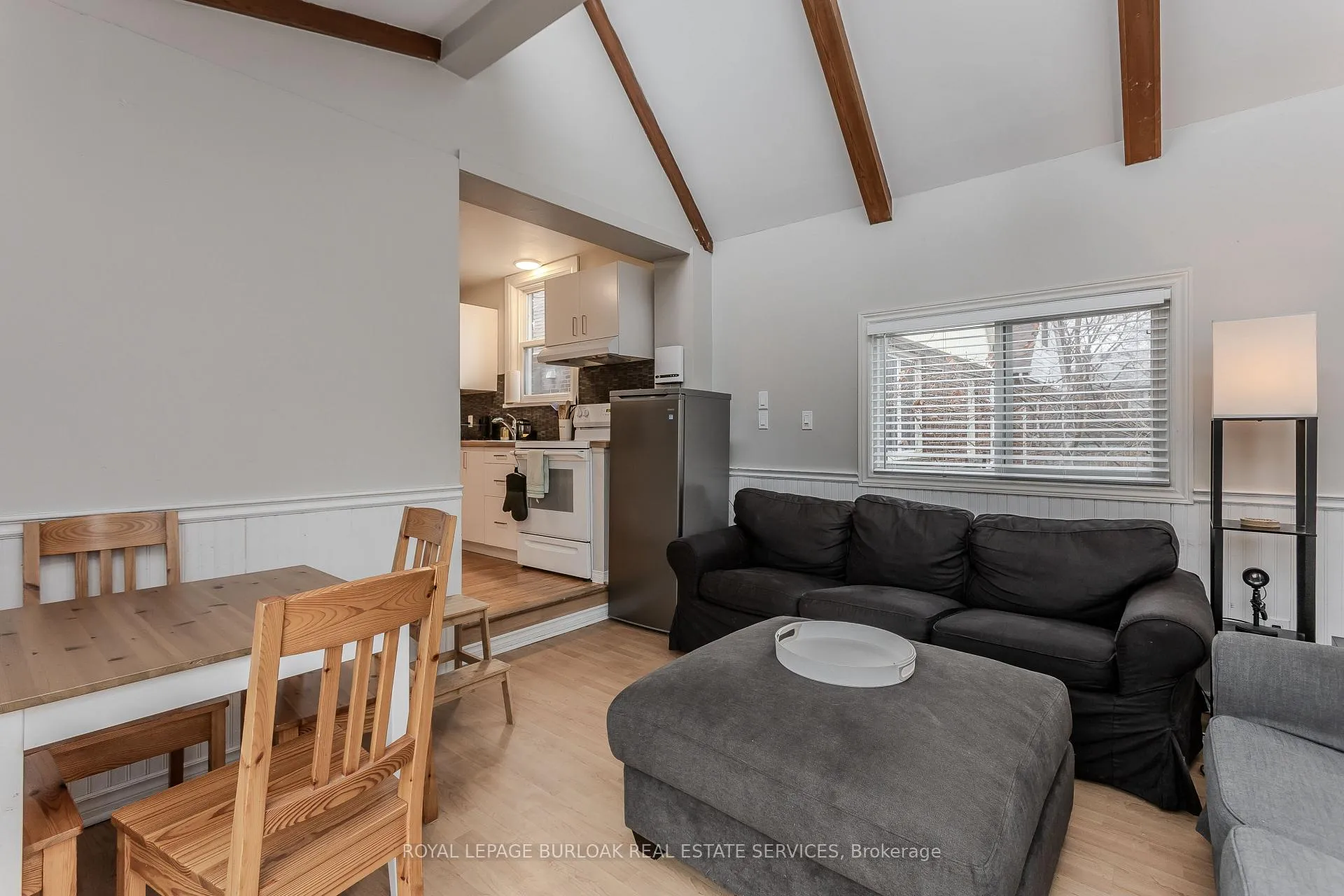 Photo 8 of 34 Hollywood Street N, Hamilton, Ainslie Wood — HOMEH